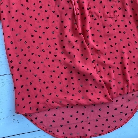 Hearts Patterned Blouse Deep V Pink and Black - Picture 13 of 16